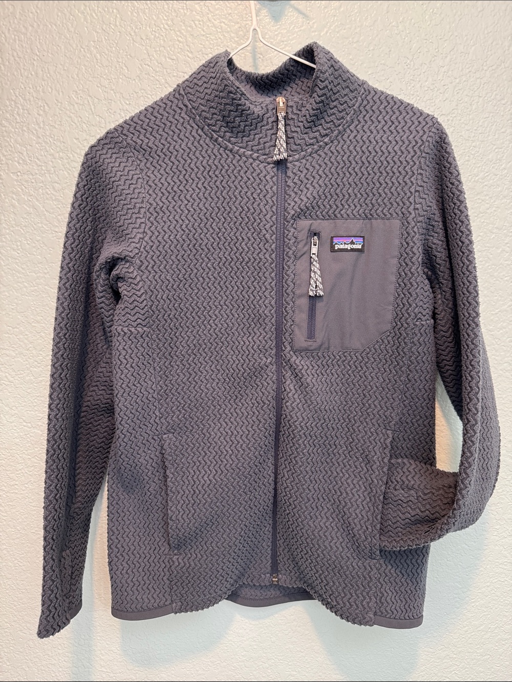 Patagonia Kids Smoulder Blue. R1 Air Full-Zip Jacket